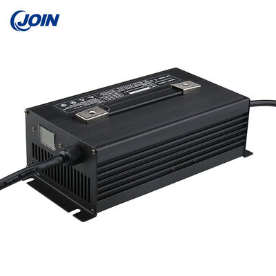 El cargador de batería eléctrico impermeable de los cochecillos del golf 48V 25A hizo salir