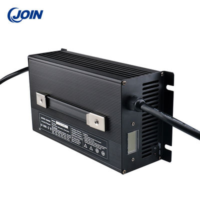 El cargador de batería eléctrico impermeable de los cochecillos del golf 48V 25A hizo salir
